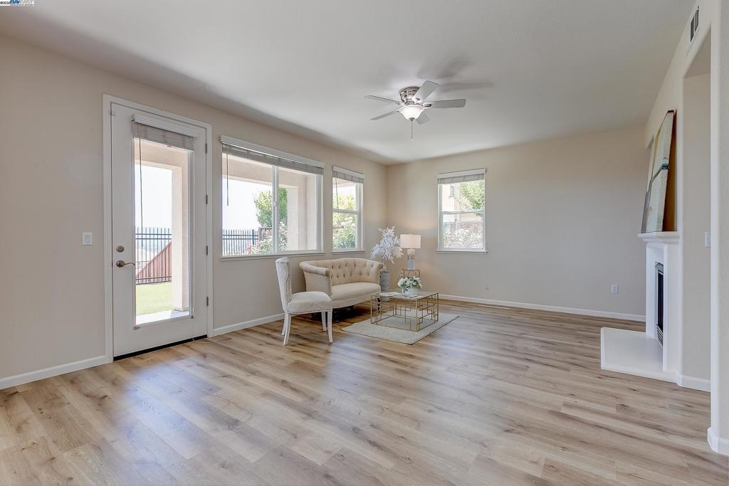 2528 Amantea Way Property Photo 29