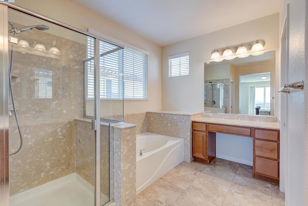 2528 Amantea Way Property Photo 55