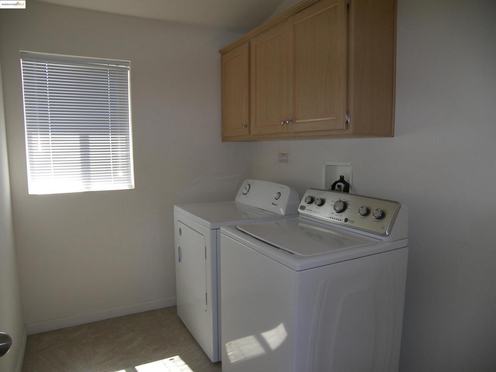 22877 E Parkwood Dr. Property Photo 17