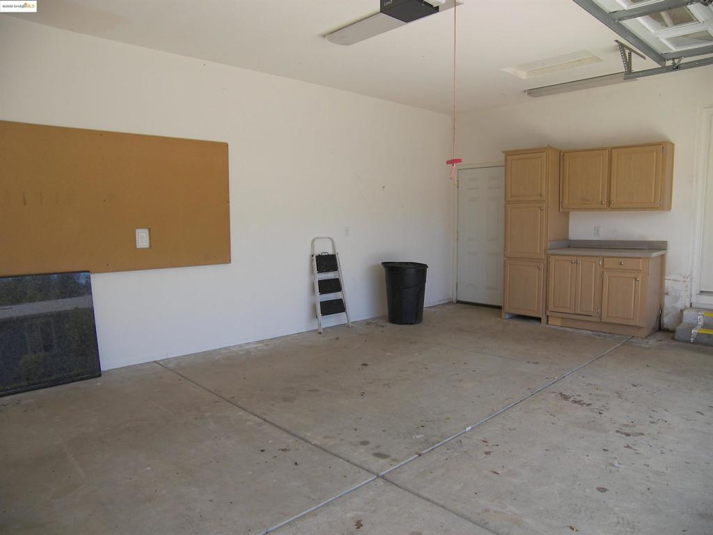 22877 E Parkwood Dr. Property Photo 21