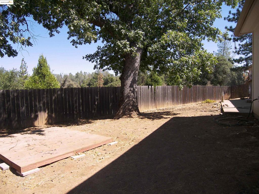 22877 E Parkwood Dr. Property Photo 22