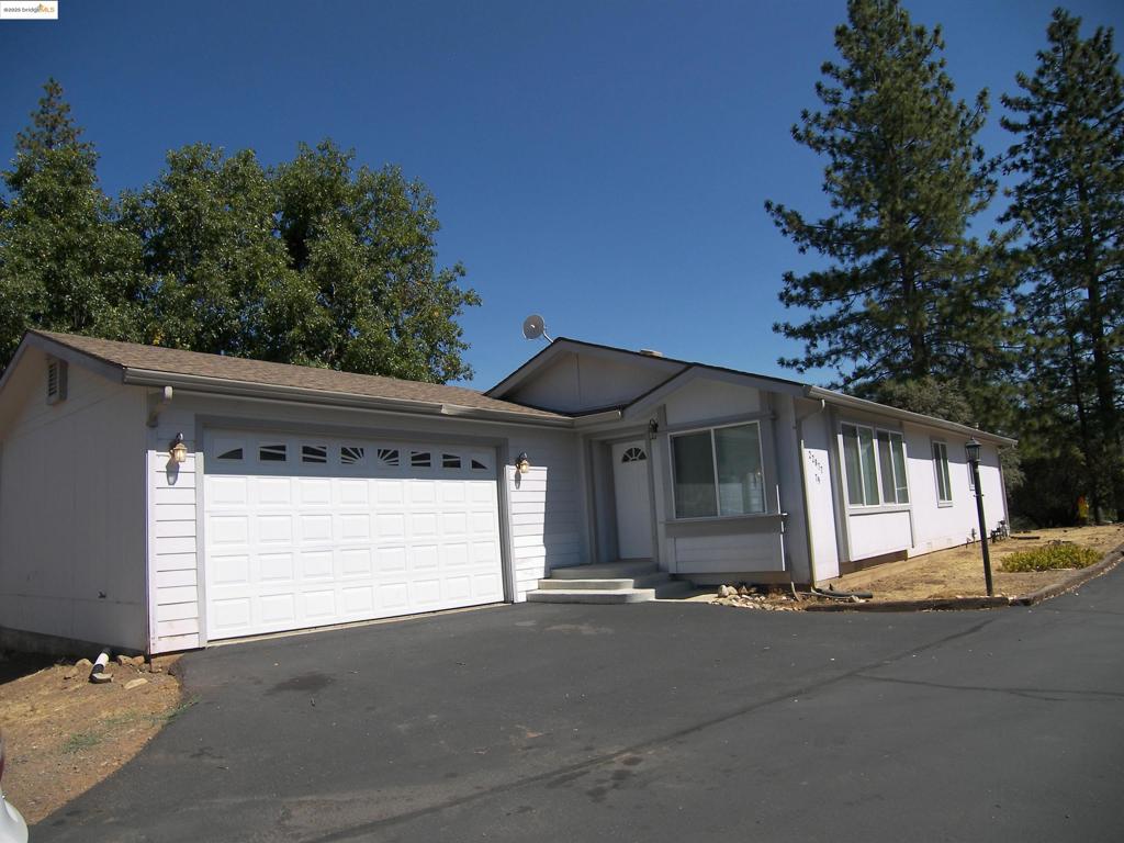 22877 E Parkwood Dr. Property Photo 25