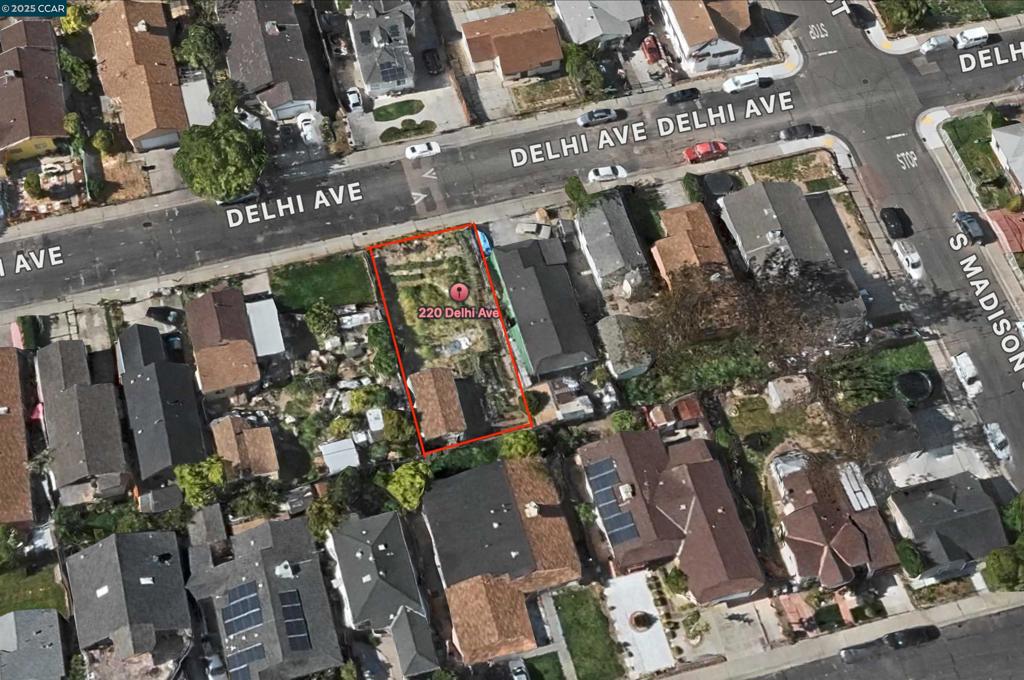 220 Delhi Ave Property Photo 1
