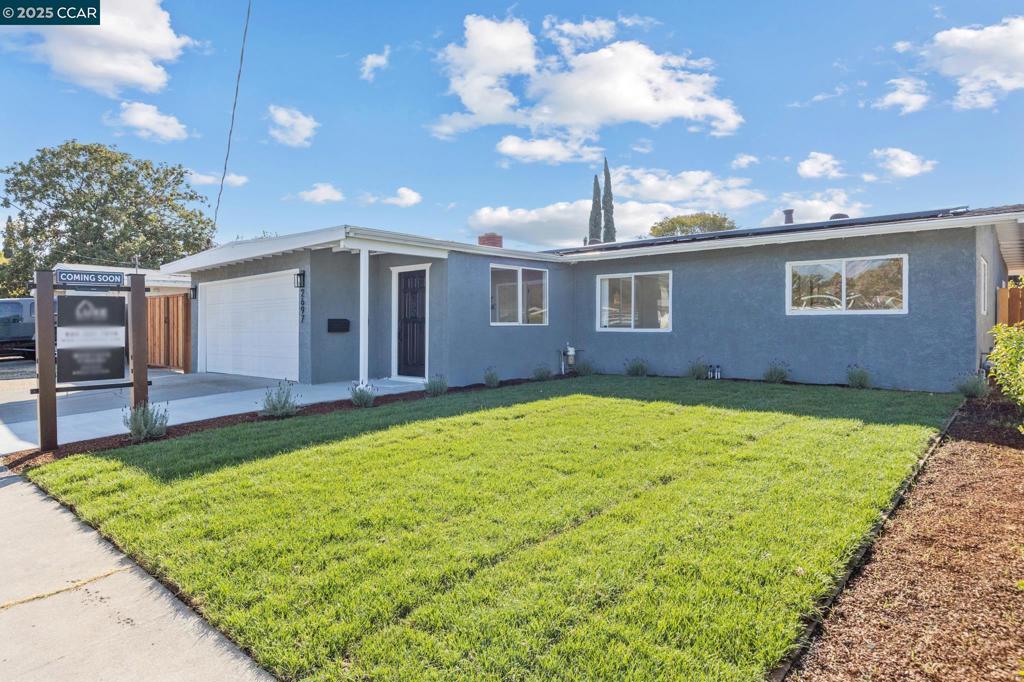 2697 Mayfair Property Photo 2