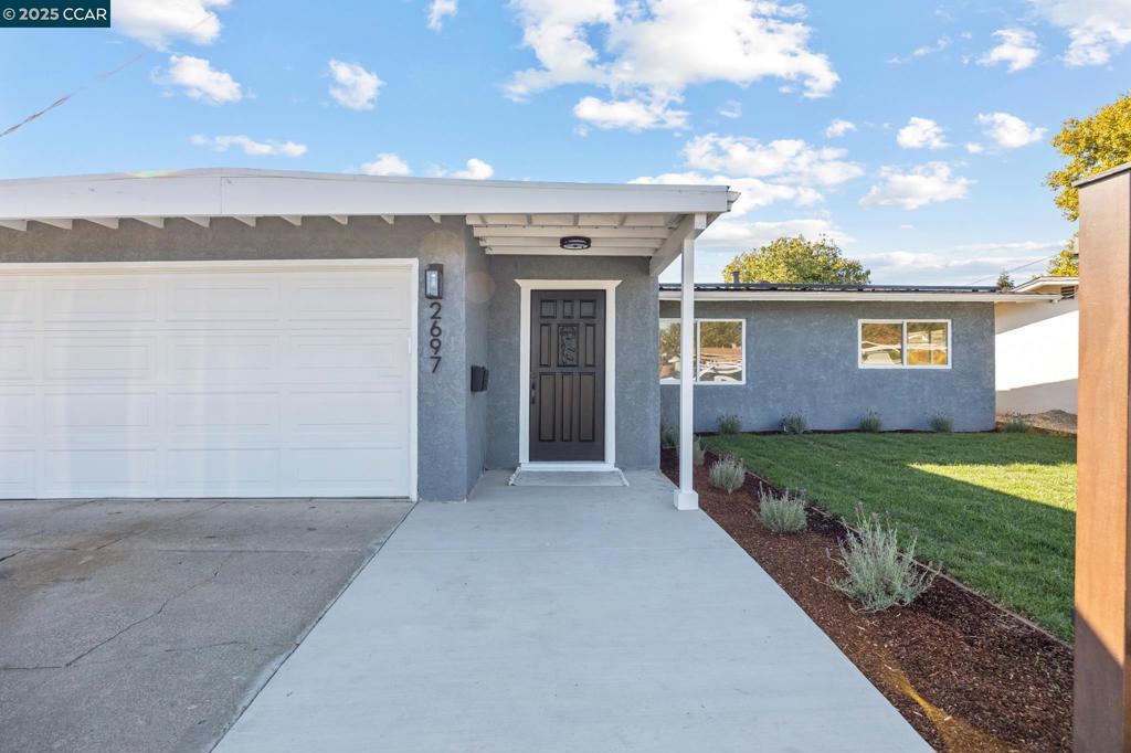 2697 Mayfair Property Photo 3