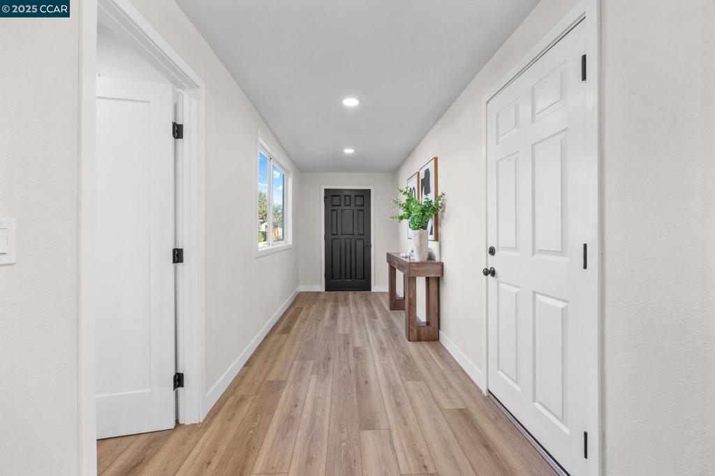 2697 Mayfair Property Photo 5