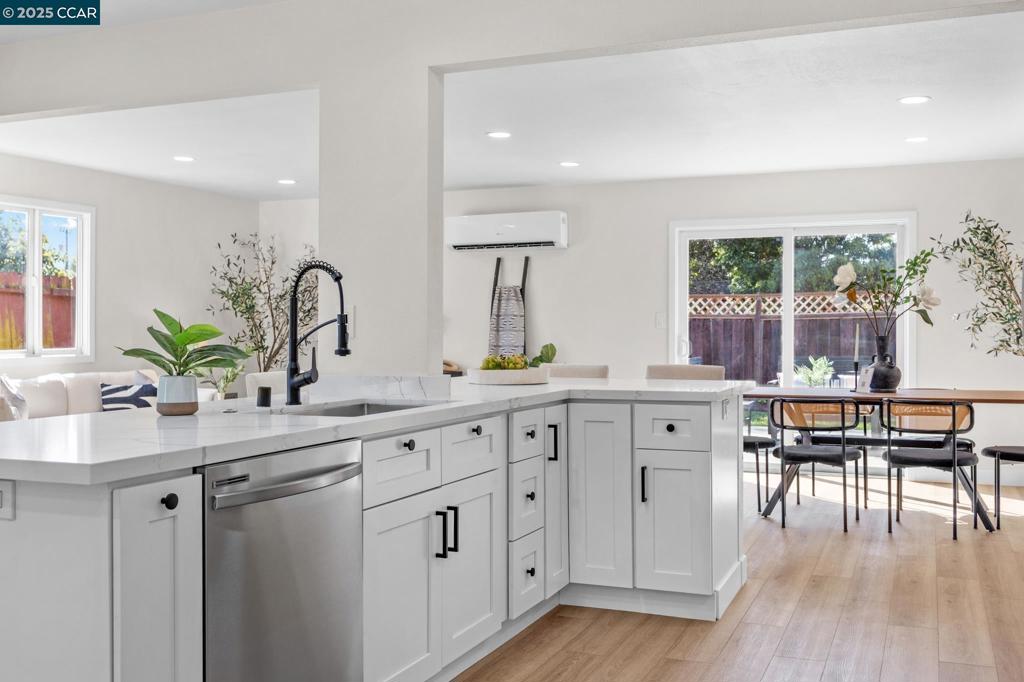 2697 Mayfair Property Photo 16