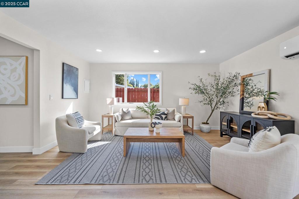 2697 Mayfair Property Photo 22