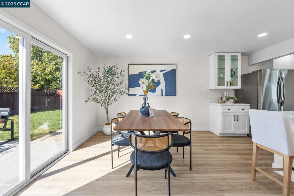 2697 Mayfair Property Photo 24