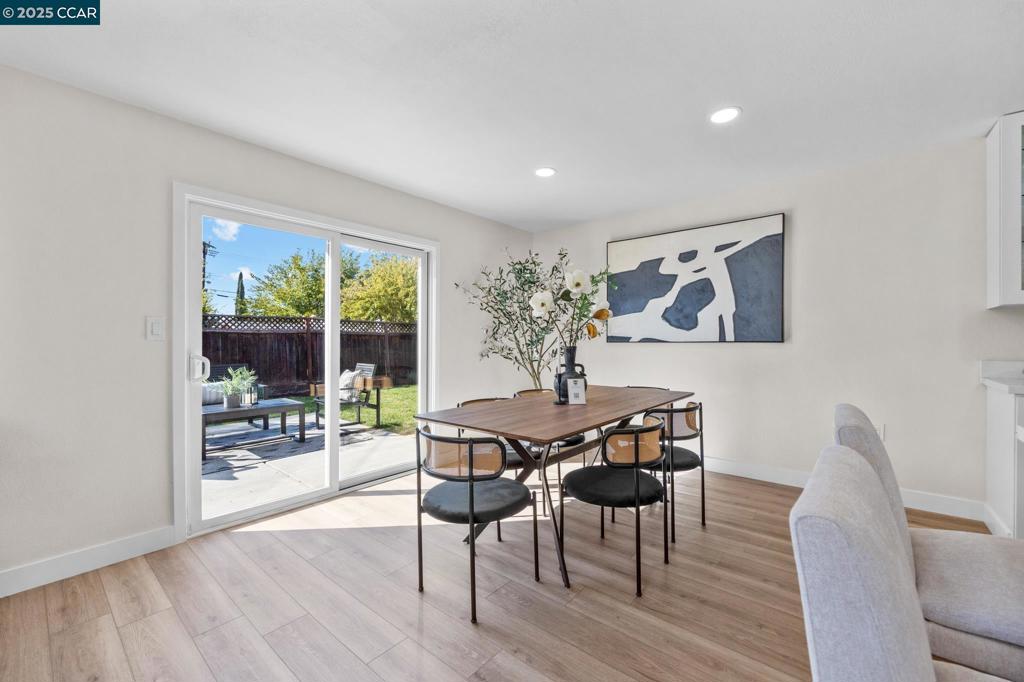 2697 Mayfair Property Photo 25