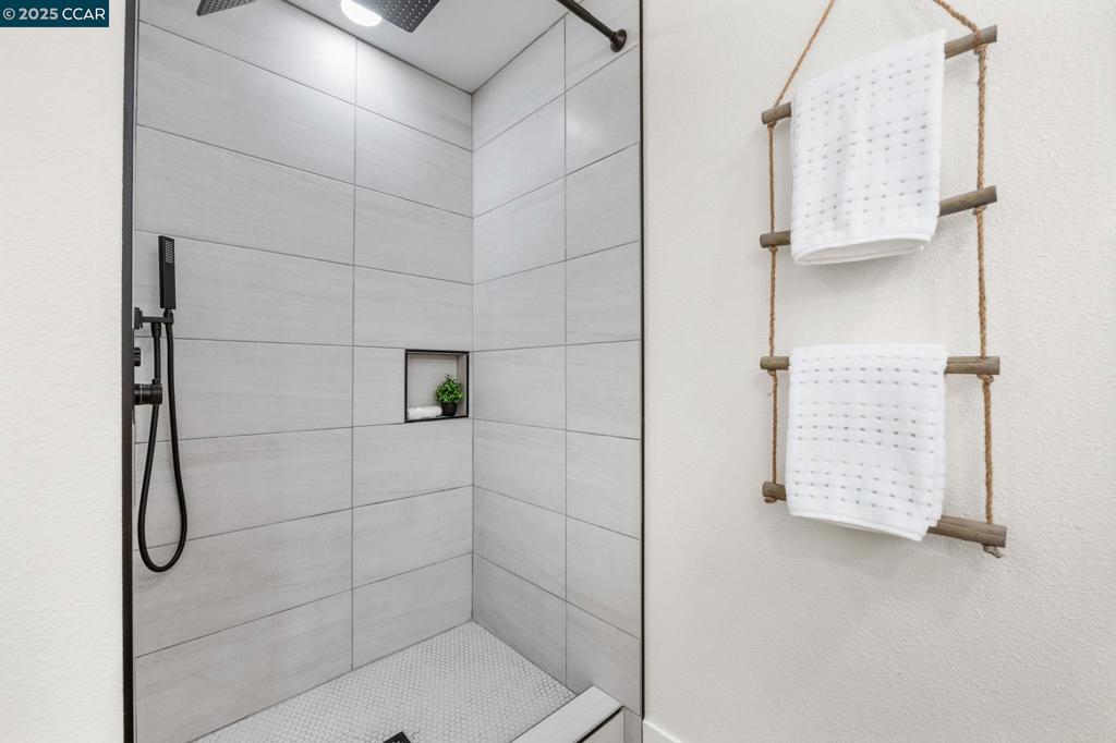 2697 Mayfair Property Photo 38