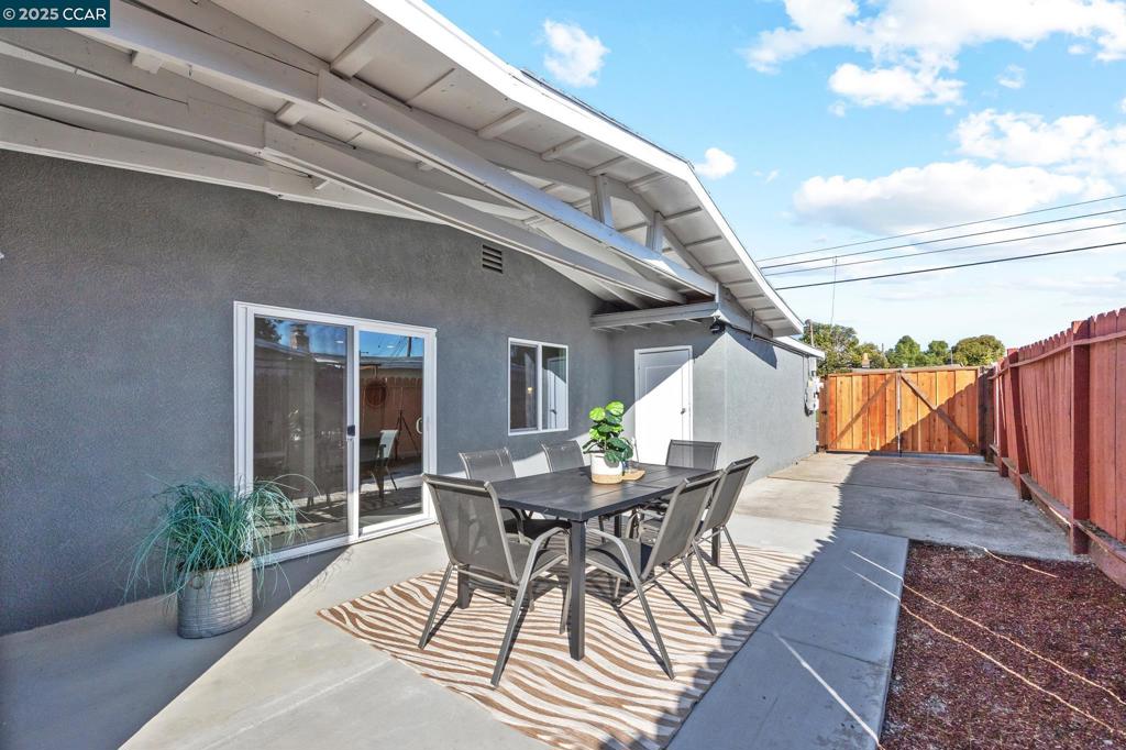 2697 Mayfair Property Photo 44