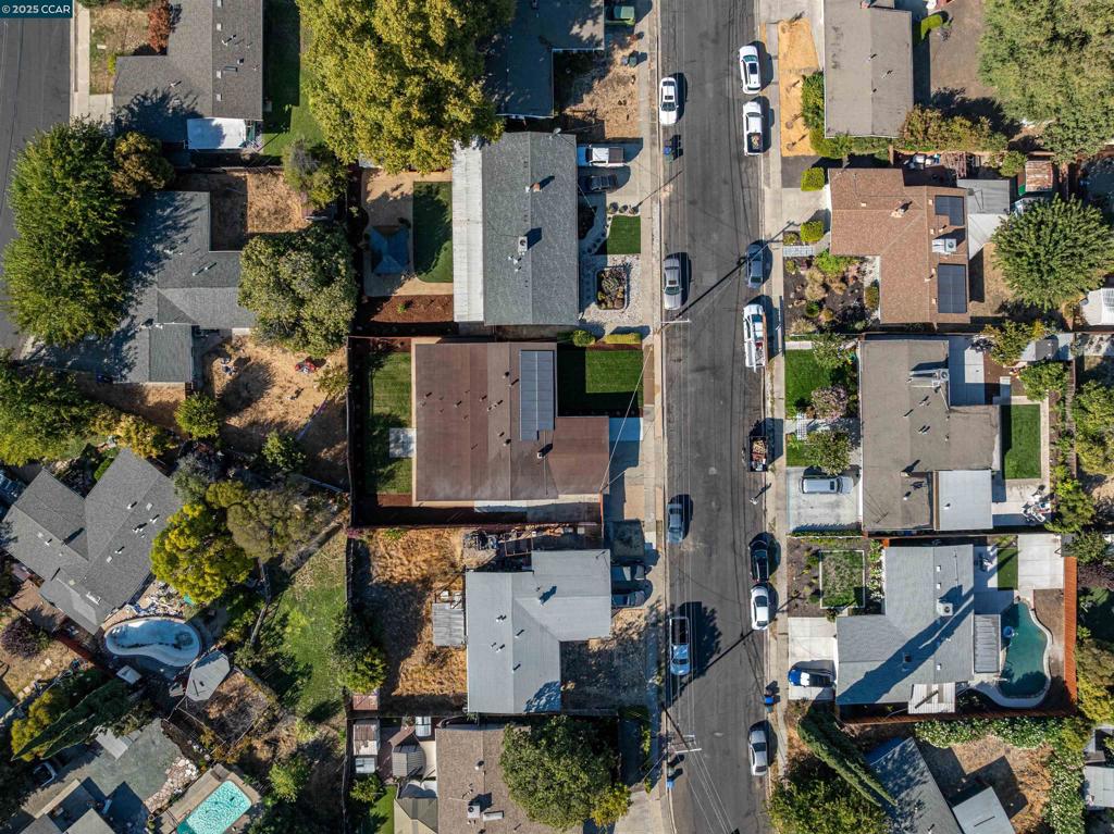 2697 Mayfair Property Photo 50