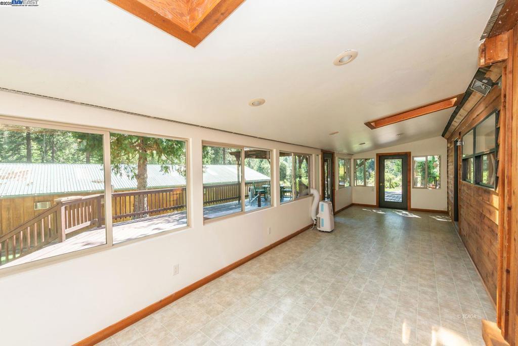 4481 Rush Creek Rd Property Photo 12