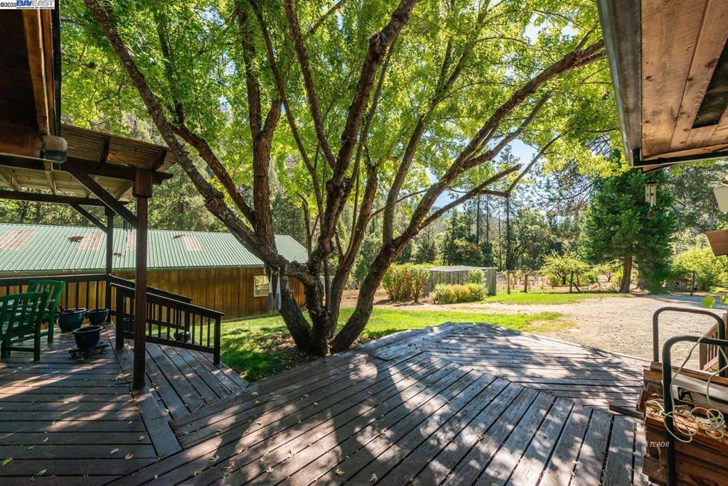 4481 Rush Creek Rd Property Photo 32