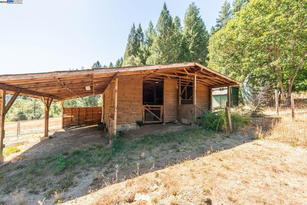 4481 Rush Creek Rd Property Photo 45