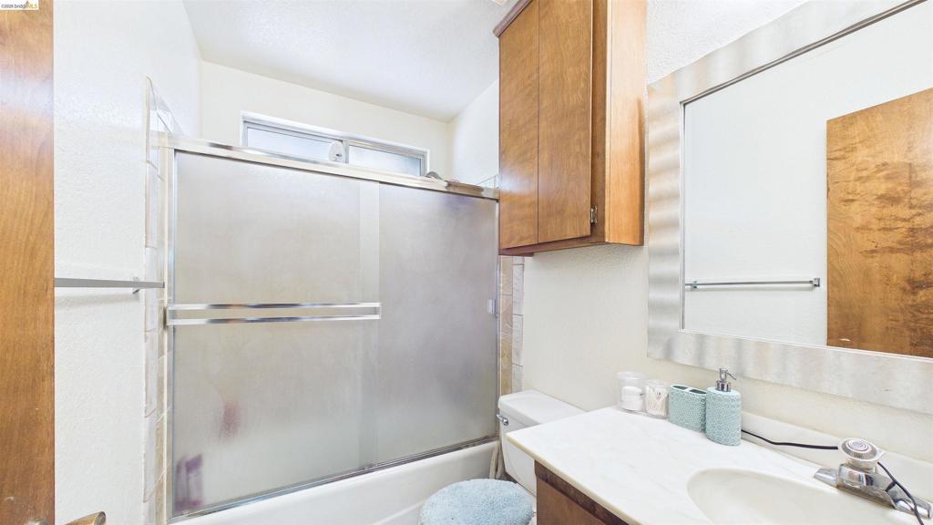 25481 David Dr Property Photo 10