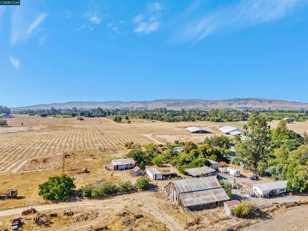 21200 Silva Road Property Photo 34