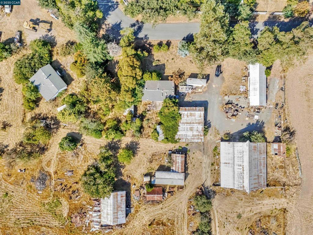 21200 Silva Road Property Photo 41