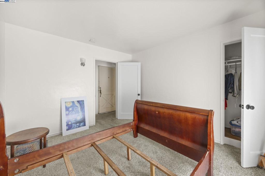 2790 Sacramento St Property Photo 14