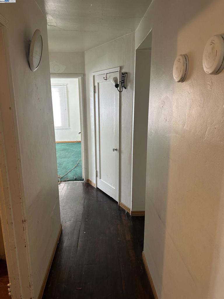 5651 Telegraph Property Photo 11