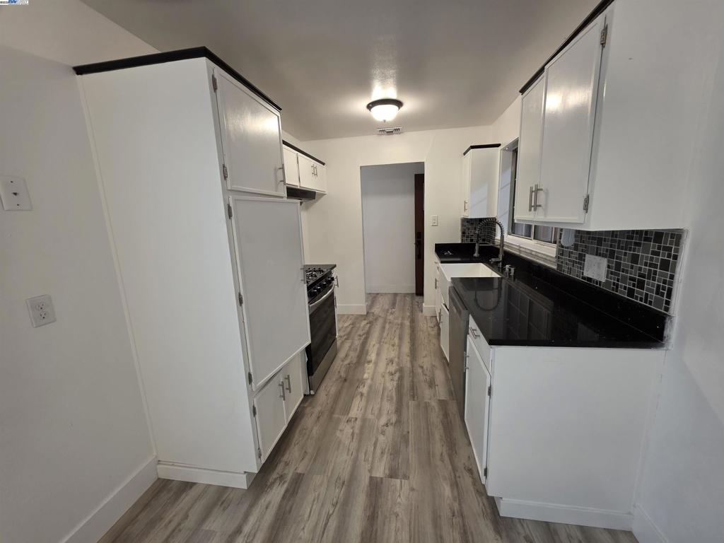 7527 24th Street Property Photo 15