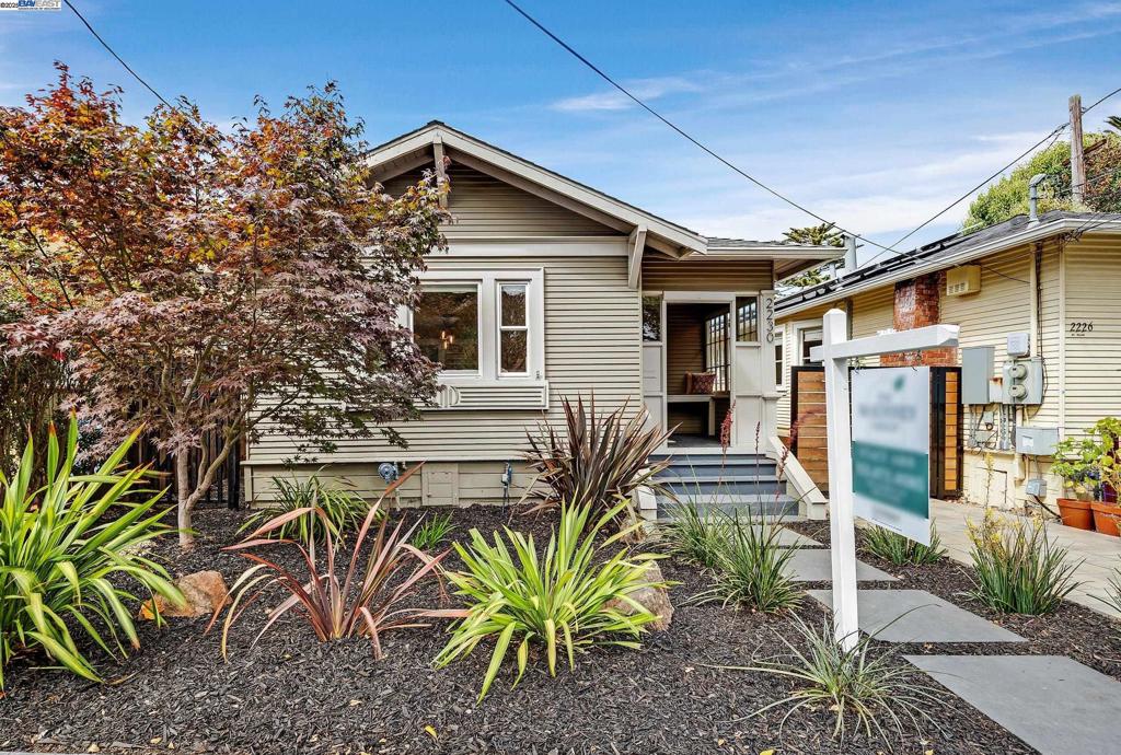 2230 Sacramento St Property Photo 2