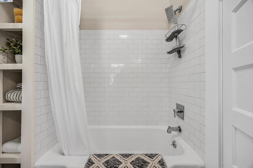 2230 Sacramento St Property Photo 13