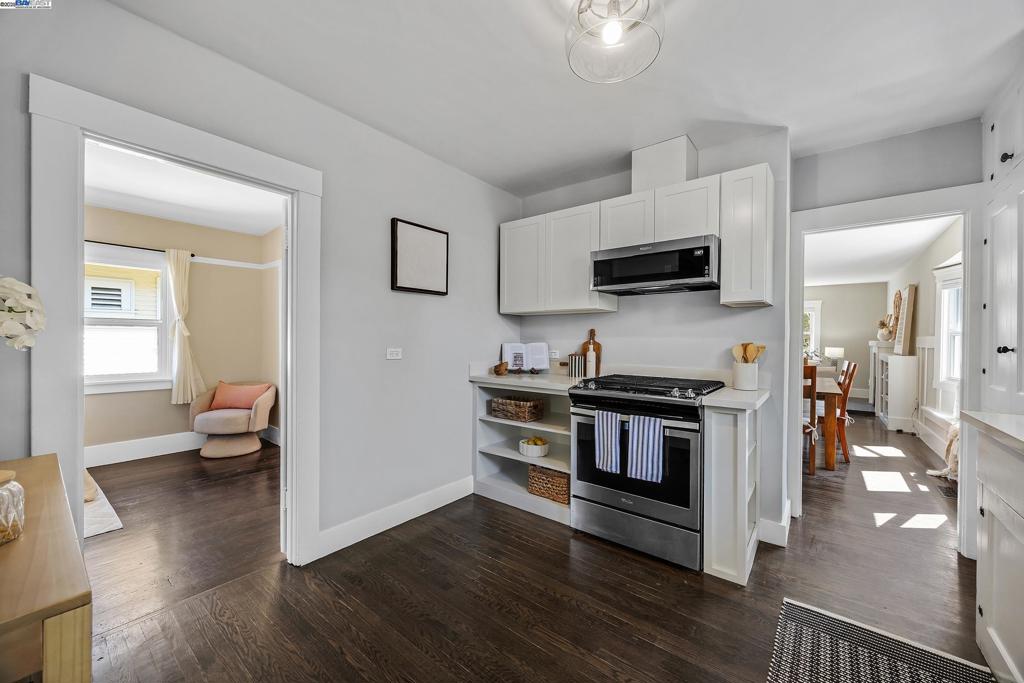 2230 Sacramento St Property Photo 17