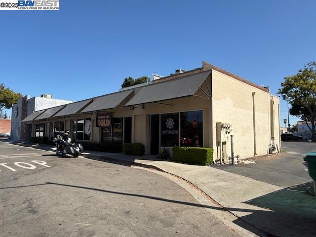 22531 Main St Property Photo 5