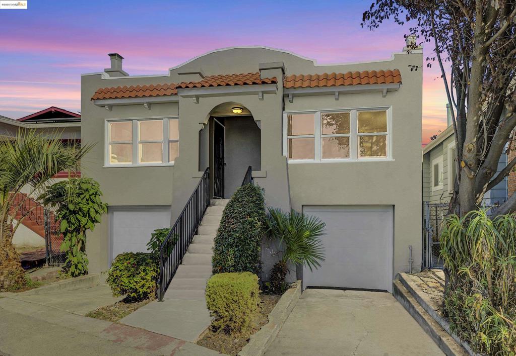 5718 Adeline St Property Photo 2