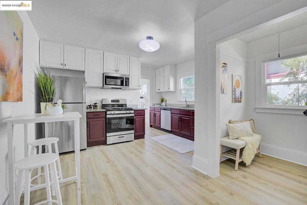 5718 Adeline St Property Photo 9