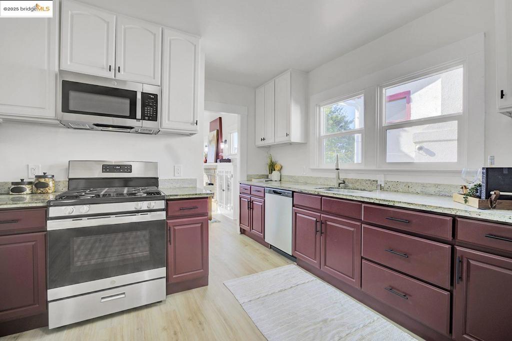 5718 Adeline St Property Photo 10