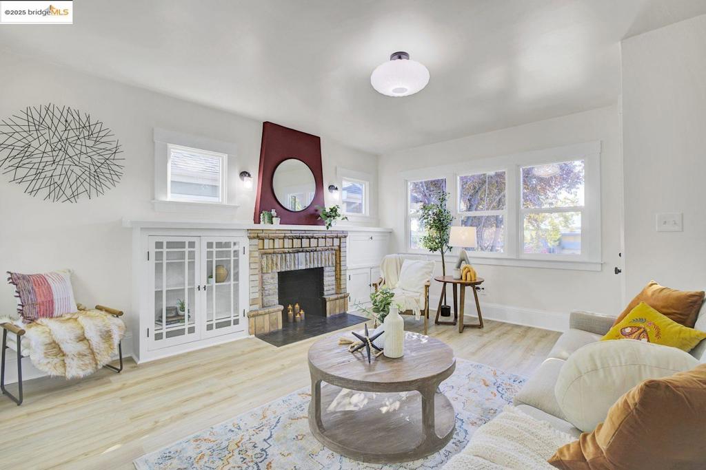 5718 Adeline St Property Photo 22