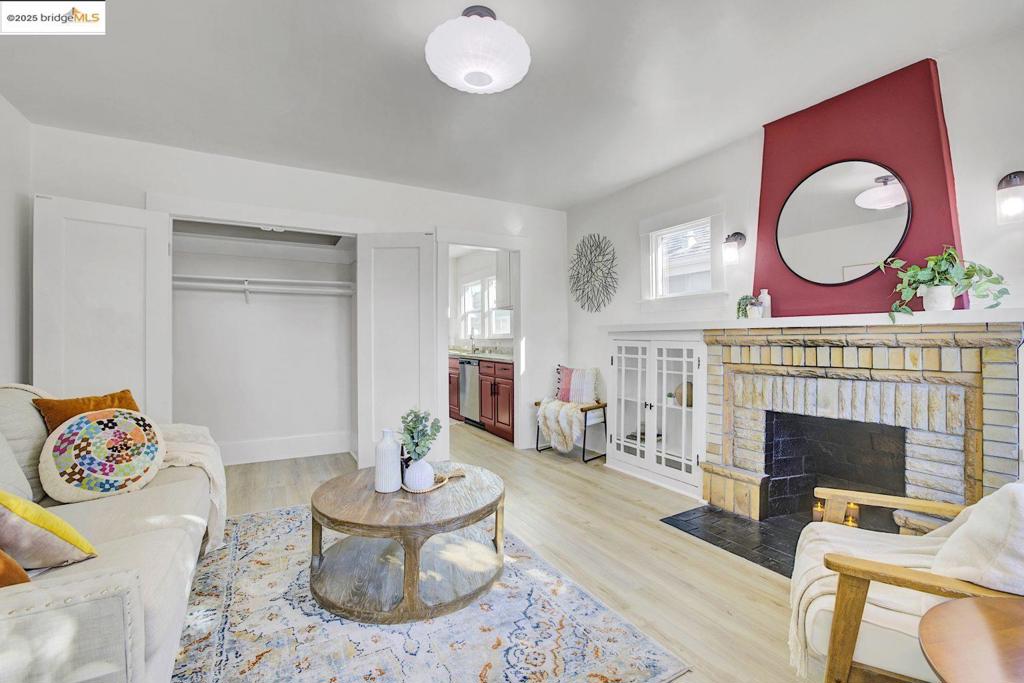 5718 Adeline St Property Photo 23