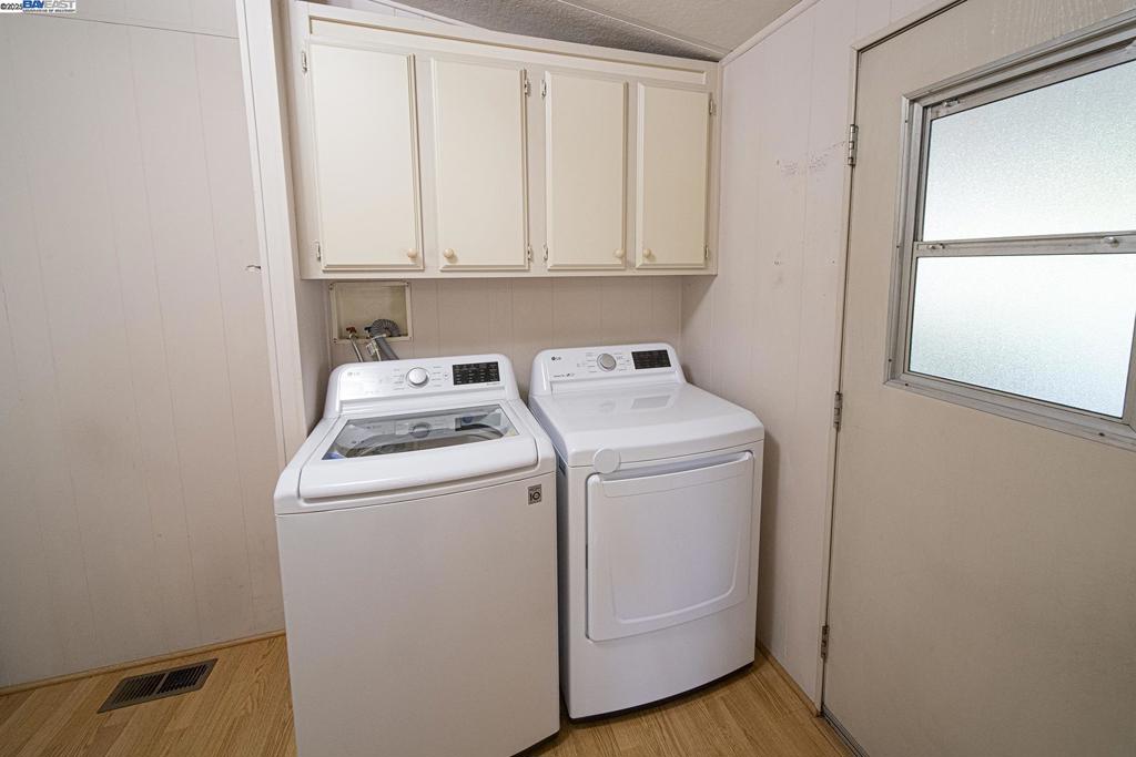 6105 Meiggs Court Property Photo 16