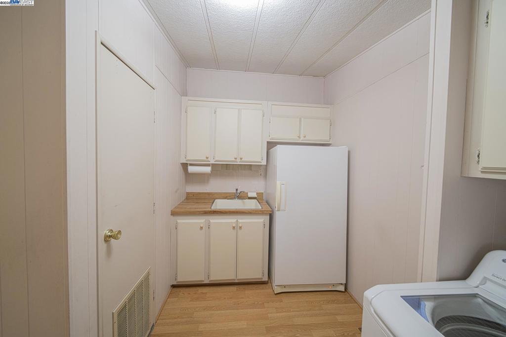 6105 Meiggs Court Property Photo 17