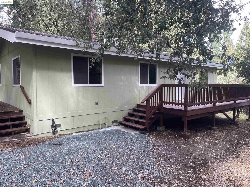 21818 Fallview Dr Property Photo 1