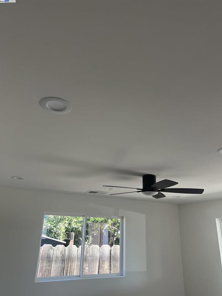 1300 Richard Dr Property Photo 10