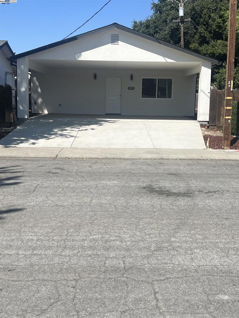 1300 Richard Dr Property Photo 13