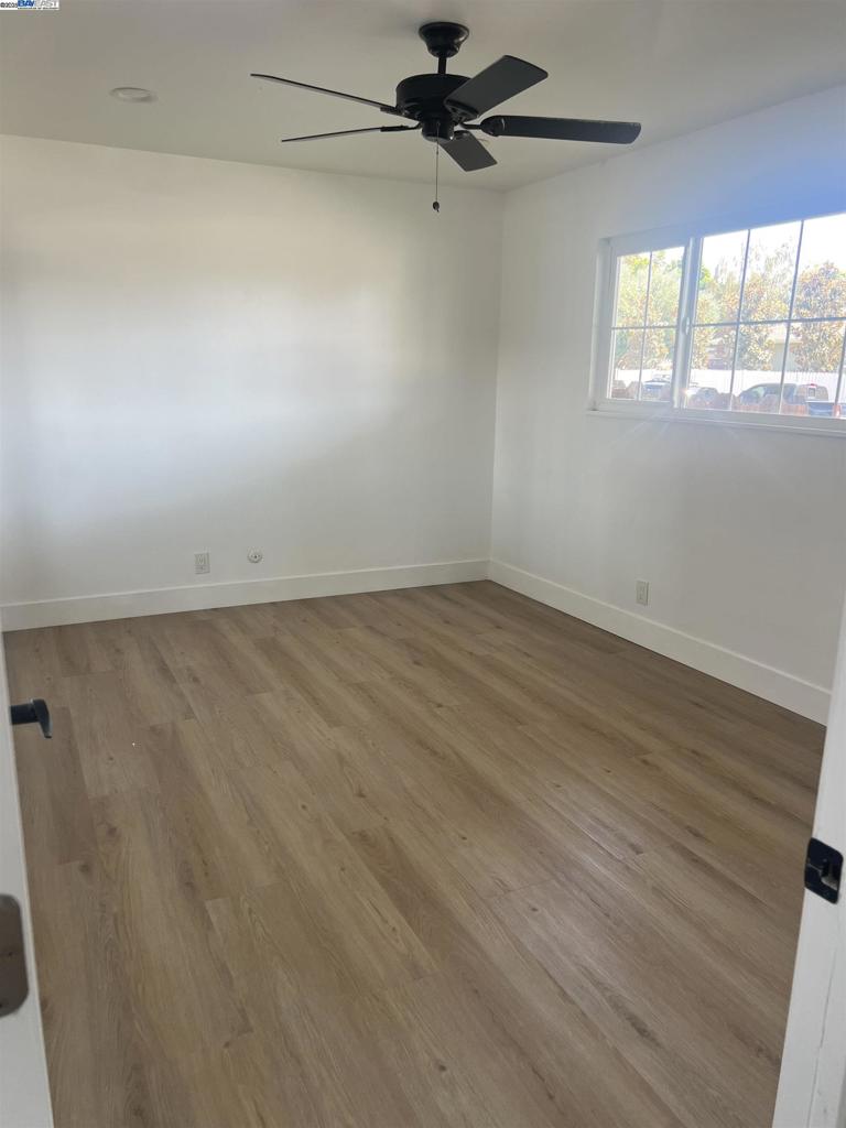 1300 Richard Dr Property Photo 22