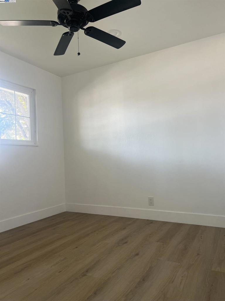 1300 Richard Dr Property Photo 23