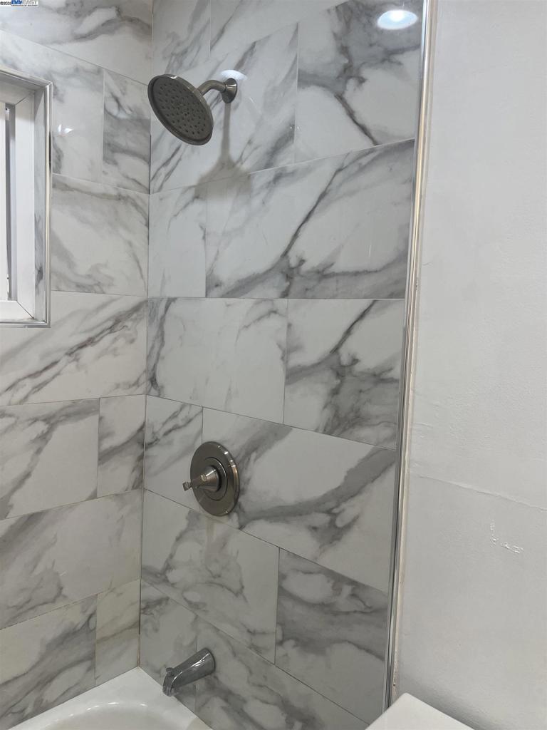 1300 Richard Dr Property Photo 24