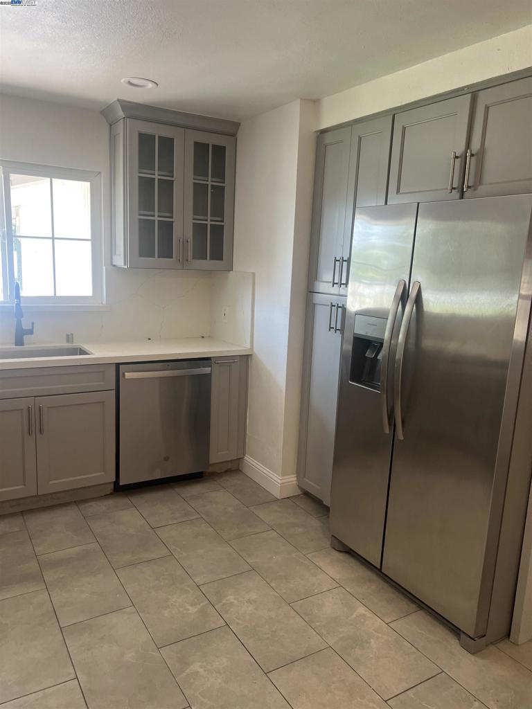 1300 Richard Dr Property Photo 32