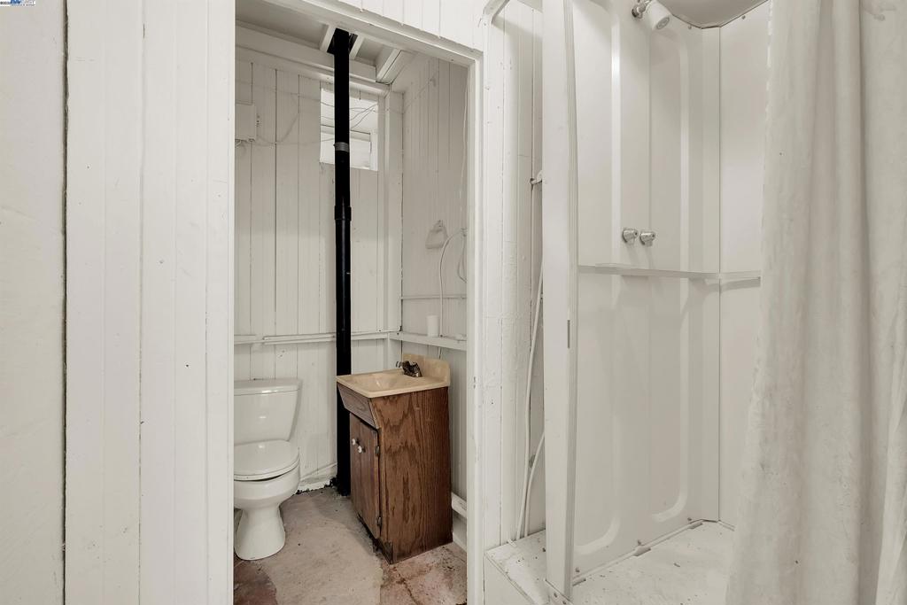 2860 38th Ave Property Photo 11