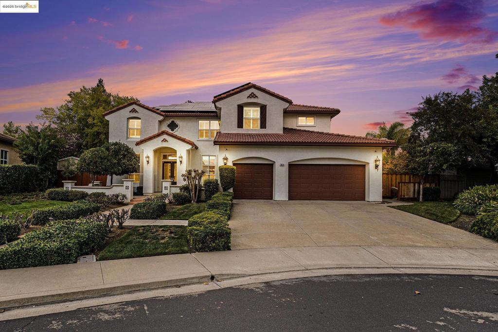 1914 Table Mountain Way Property Photo 4