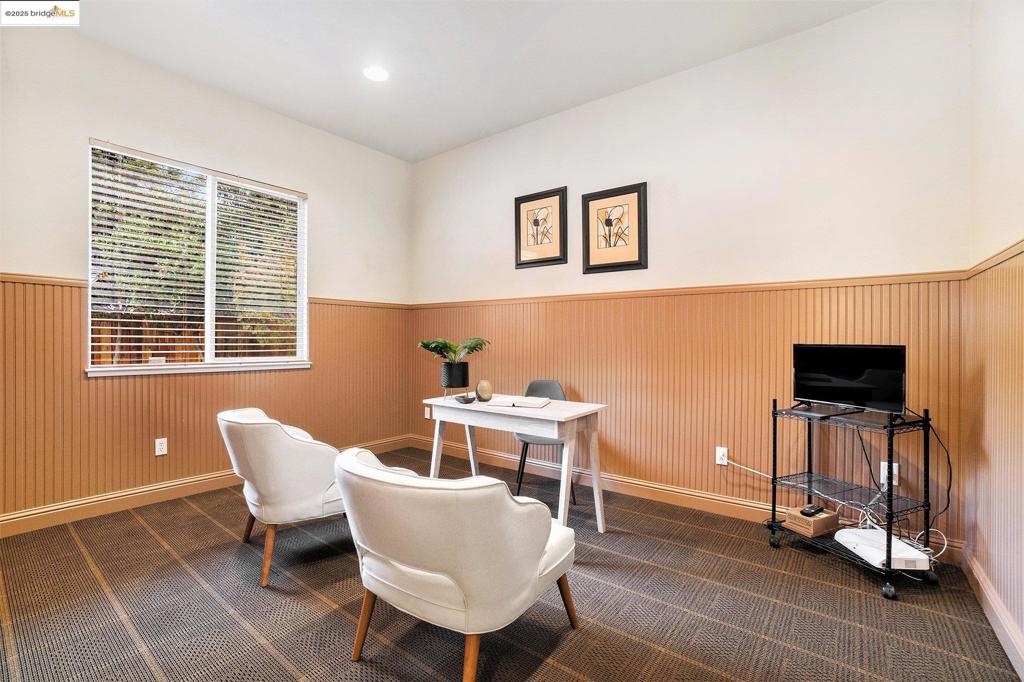 1914 Table Mountain Way Property Photo 24