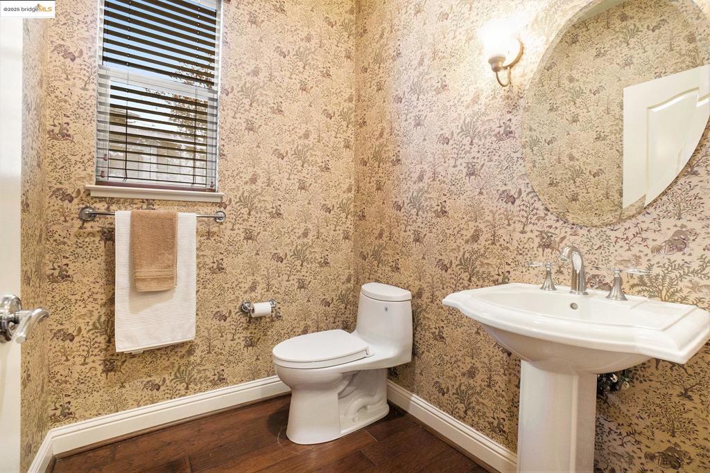 1914 Table Mountain Way Property Photo 25