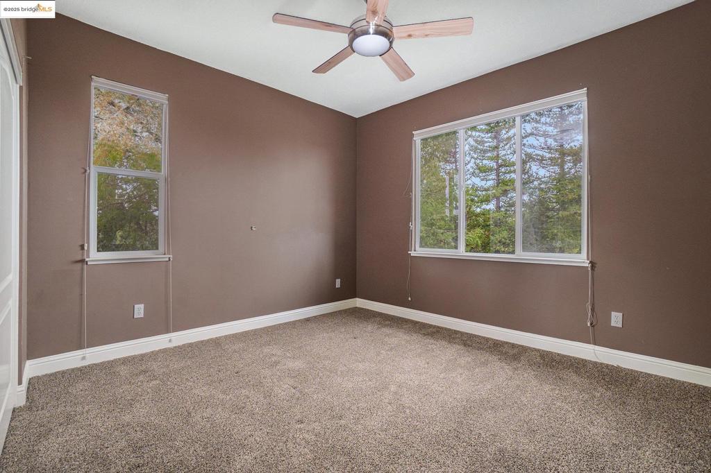 1914 Table Mountain Way Property Photo 40