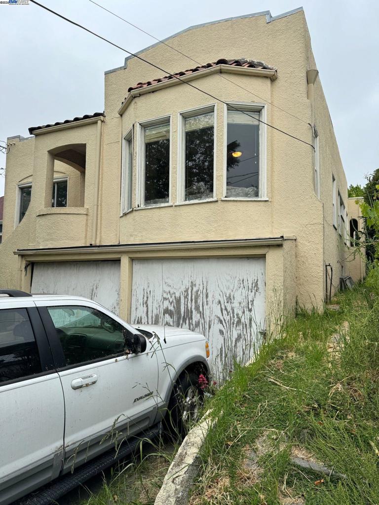 2123 2125 High St Property Photo 4